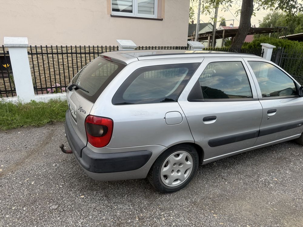 Samochód osobowy citroen xsara