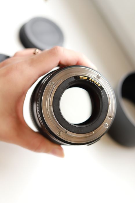 Продам обʼєктив CANON EF 85MM F/1.8 USM