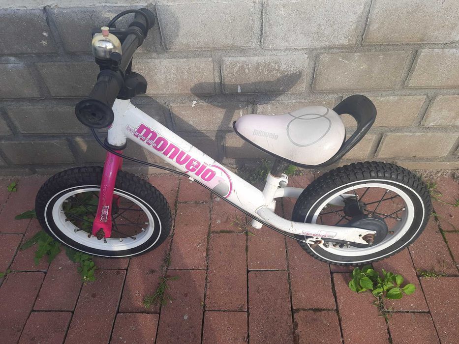 Rowerek biegowy dla dziewczynki