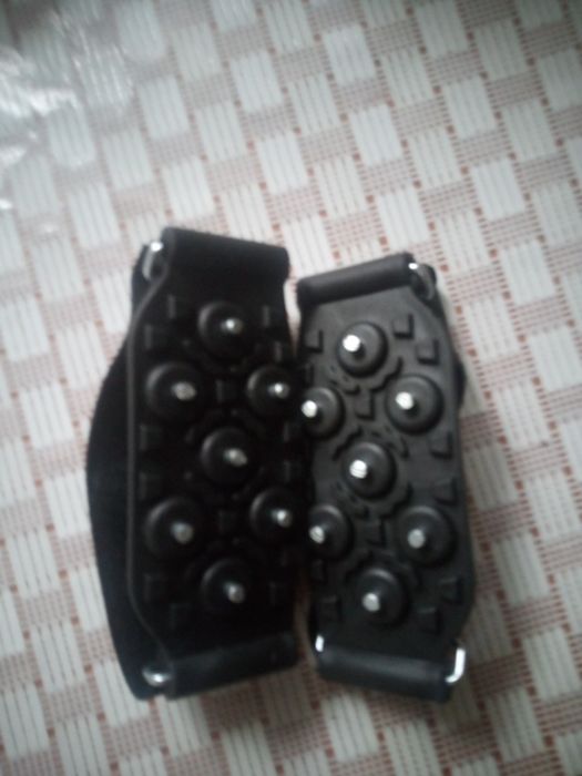 Ледоступы от гололеда для обуви на застежке
Аксессуары