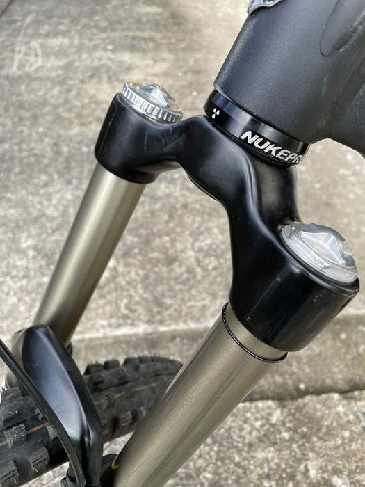 Rower zjazdowy banshee legend v2 mythic (dh fr enduro fox )