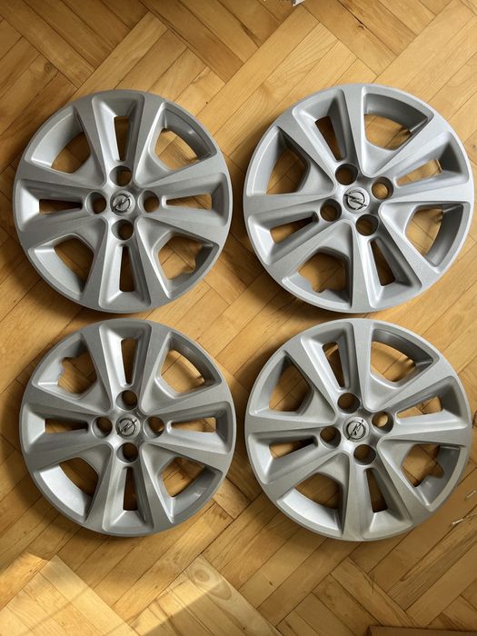 Kołpaki oryginalne Opel Corsa E 15 cali