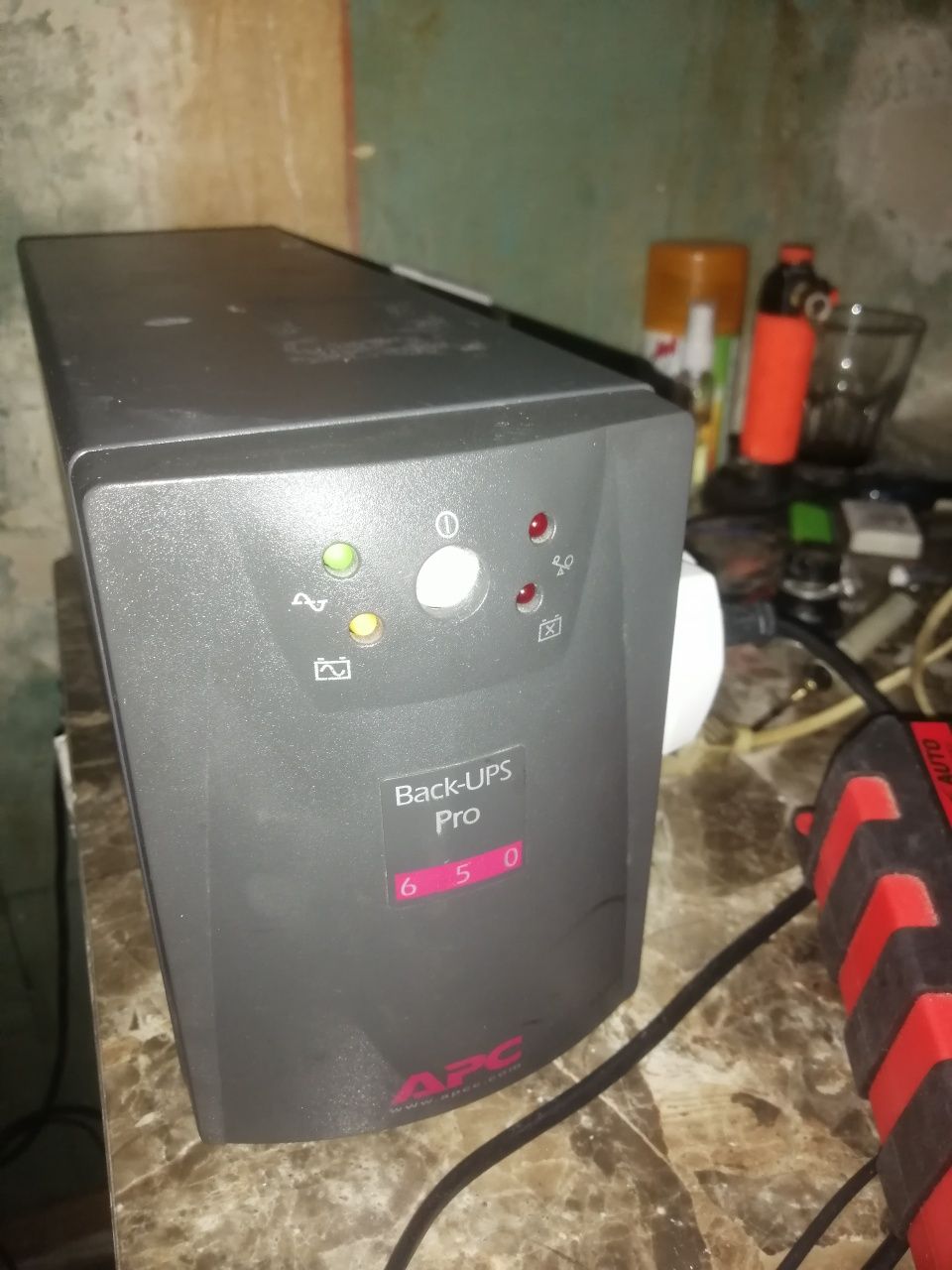Безперебійник BACK-UPS PRO 650SI