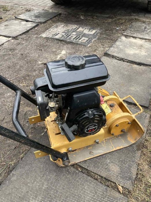 Виброплита honker