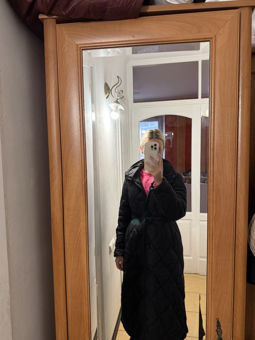 Дуже гарне жіноче пальто