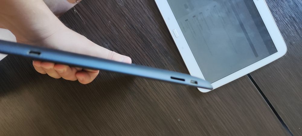 Планшет асус asus ME302C 16 g