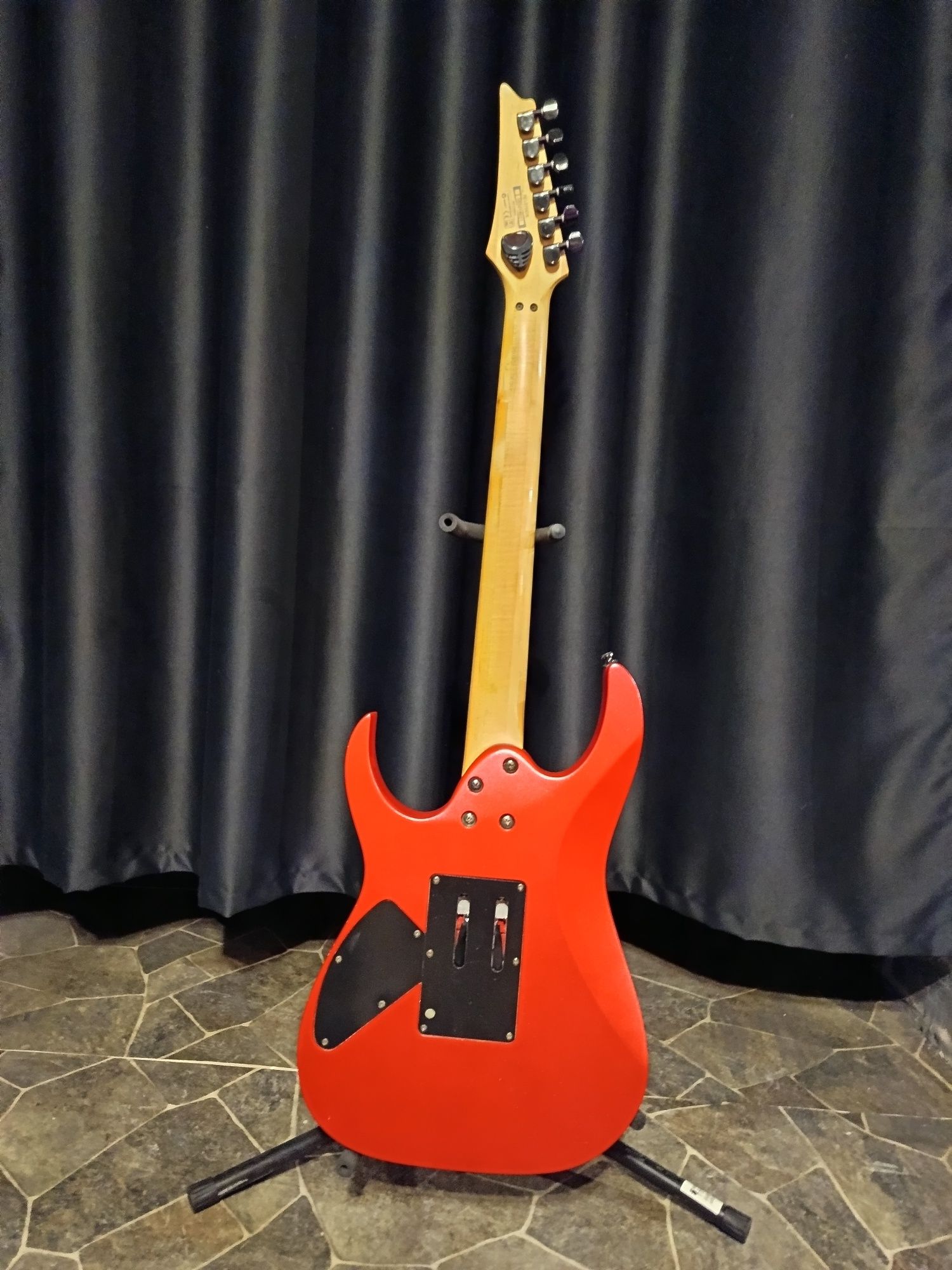 Ibanez RG 370 DX rubber red gitara elektryczna