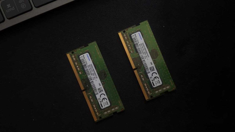 Оперативна пам'ять SAMSUNG ORIGINAL SO-DIMM DDR4 8GB 2 шт.
