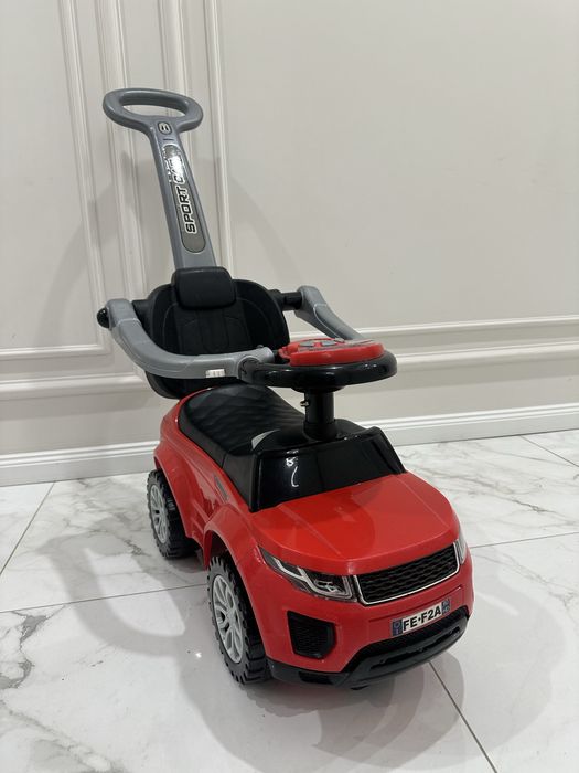 Каталка-толокар Bambi Racer з батьківською ручкою