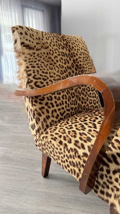 Poltrona em pele Leopardo