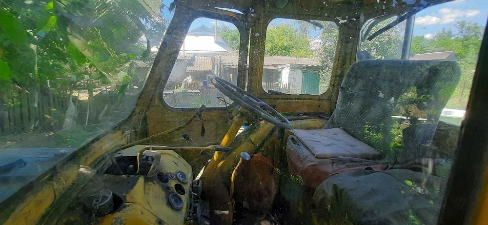 Трактор ЮМЗ 6 на ходу