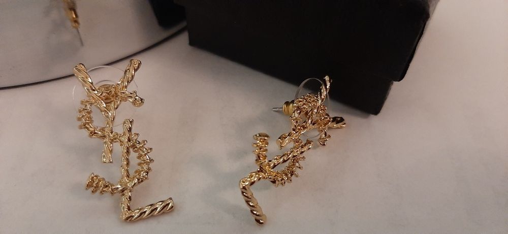 Duże, pozłacane kolczyki ysl model Opyum Cudo lv cc