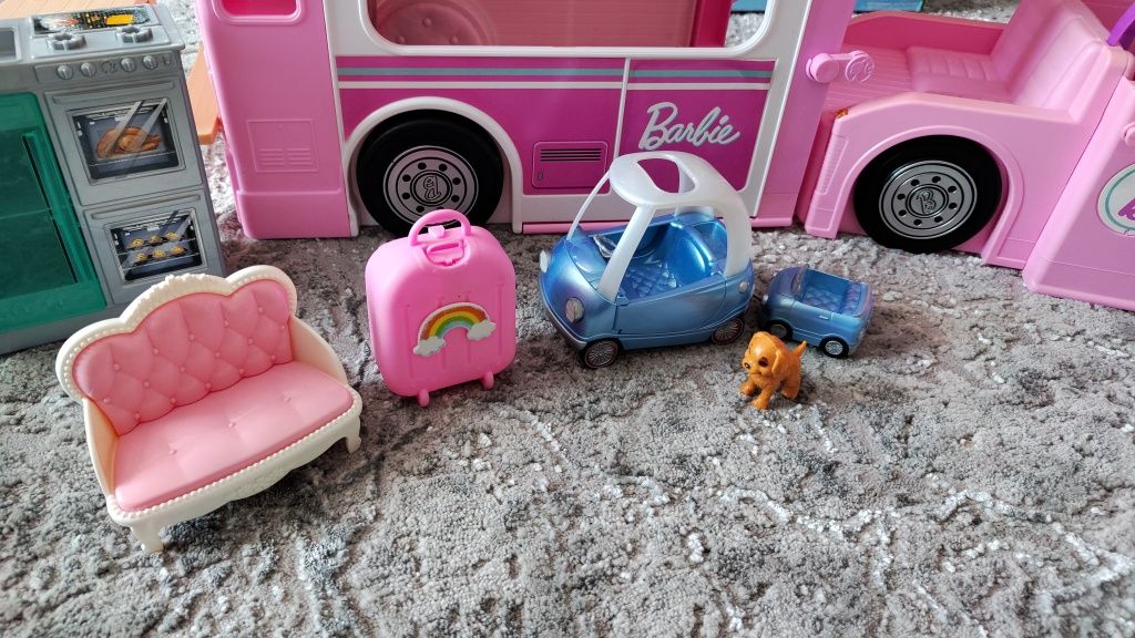 Camper Barbie BDB+