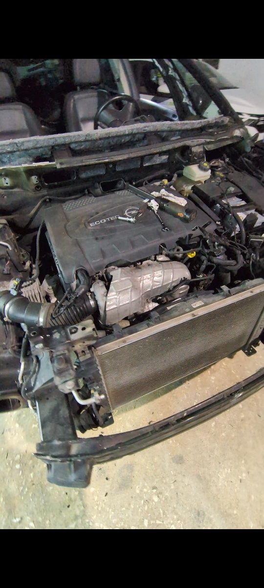 Vendo Motor A20DTH + caixa/periféricos Opel Zafira C Tourer 2.0 165cv