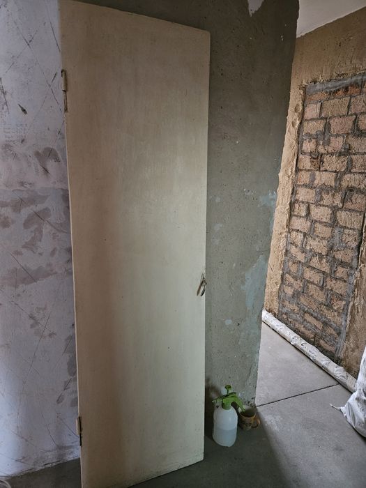 Двері міжкімнатні дерев'яні