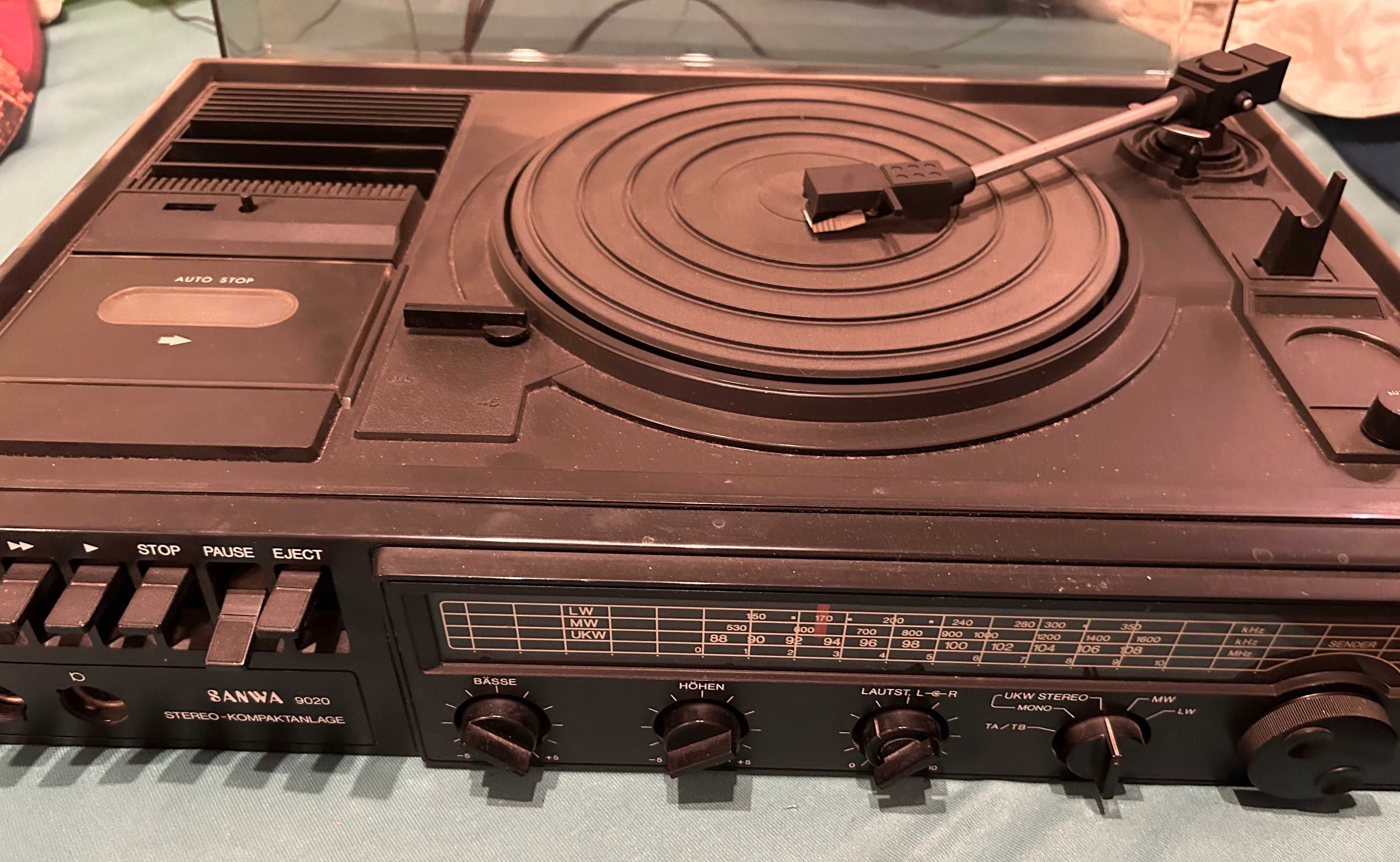 SPRZĘT RETRO: radio, telefon, militaria, winyl itp.