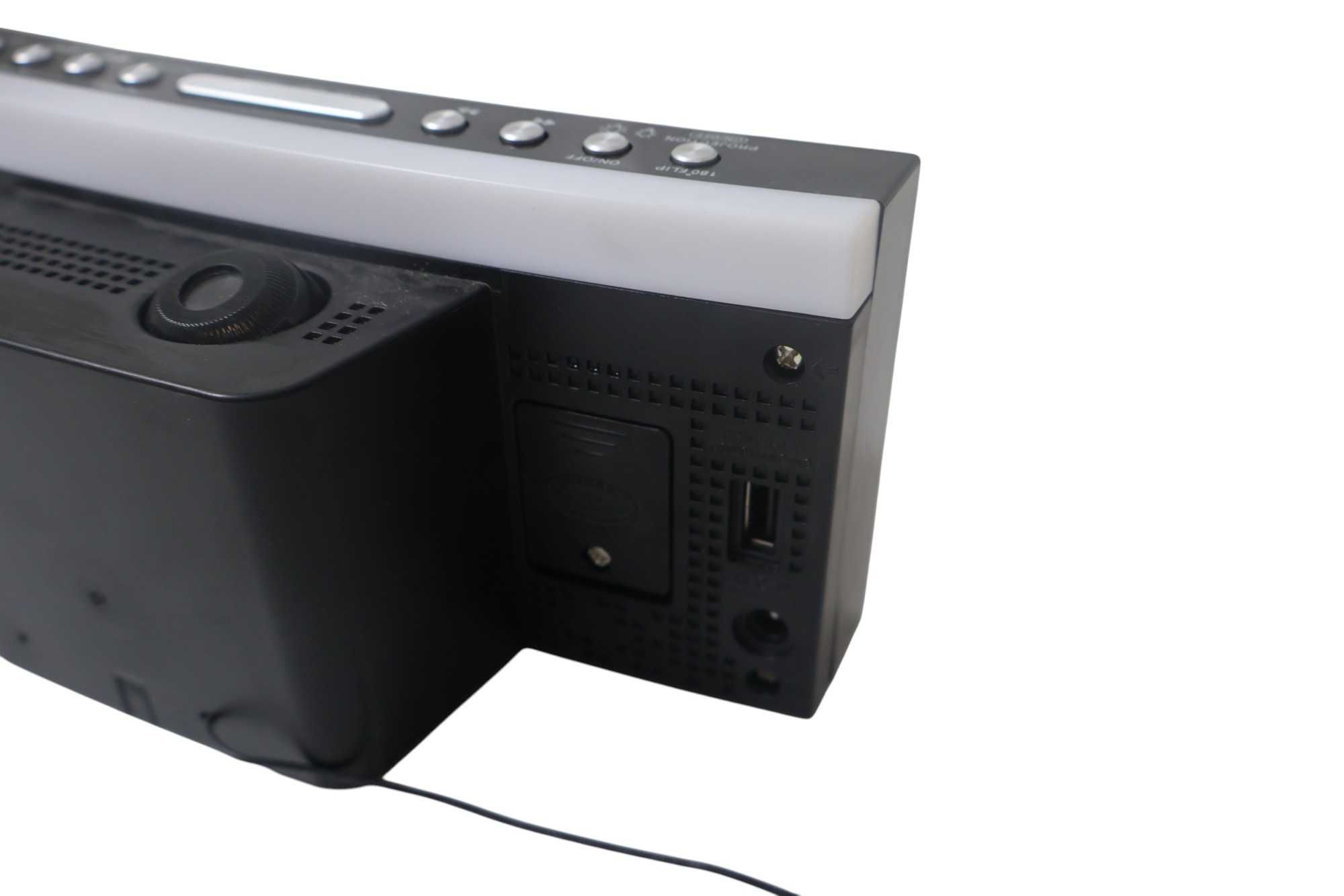 radiobudzik z projektorem i usb GÖTZE & JENSEN RCL700
