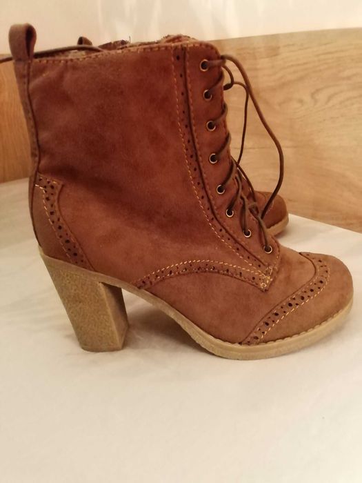 Botki damskie przejściowe zamszowe 39