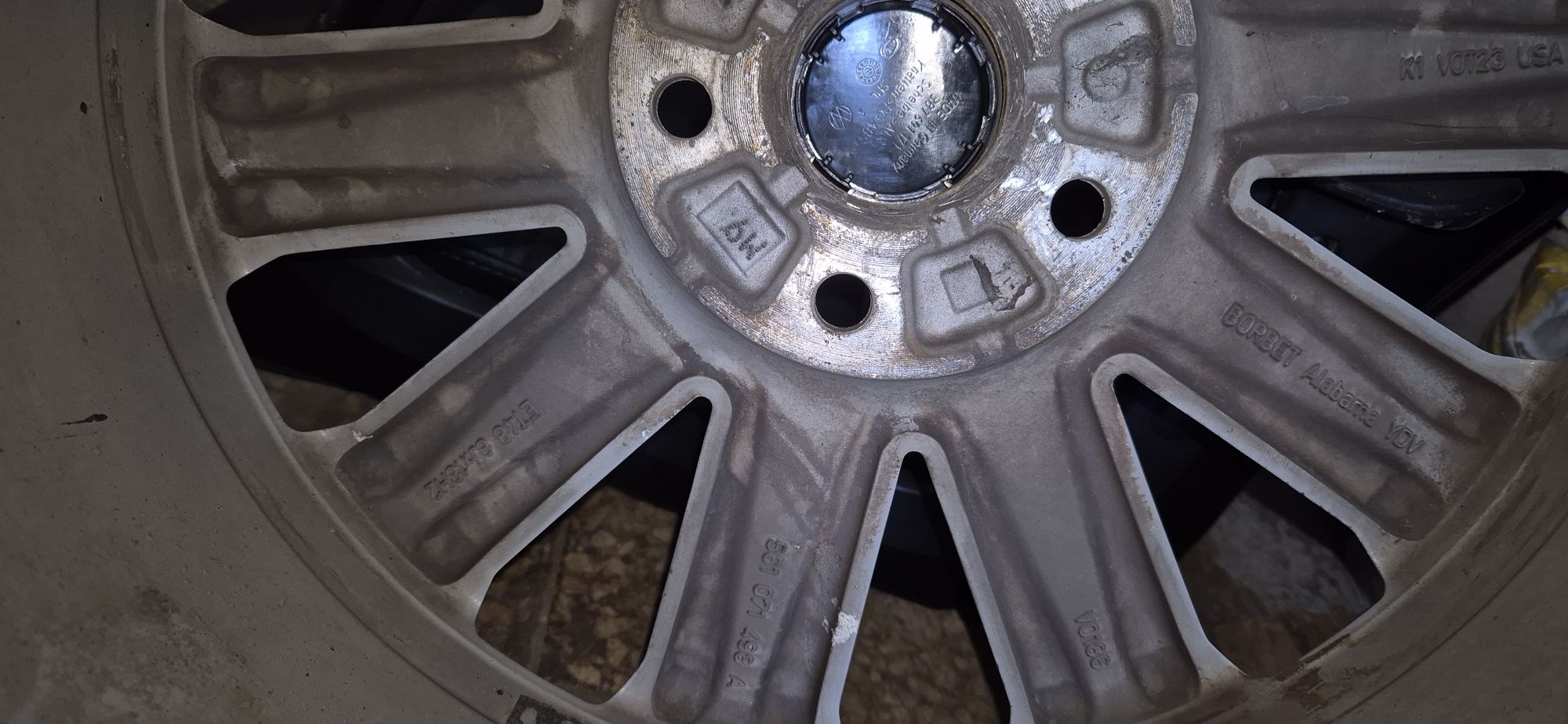 Диски оригінал R18 Volkswagen