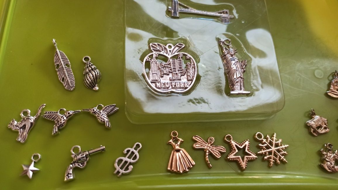 Zawieszki do bransoletek statua wolności znaki zodiaku
