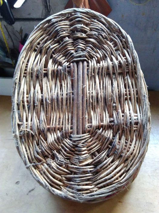 Корзины большие из лозы.Винтаж.Можно для декора.Хорошее состояние