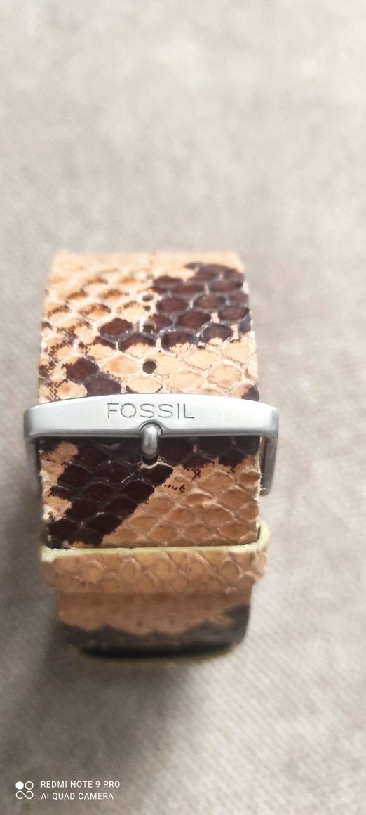 Fossil pasek do zegarka skóra wzór węża.
