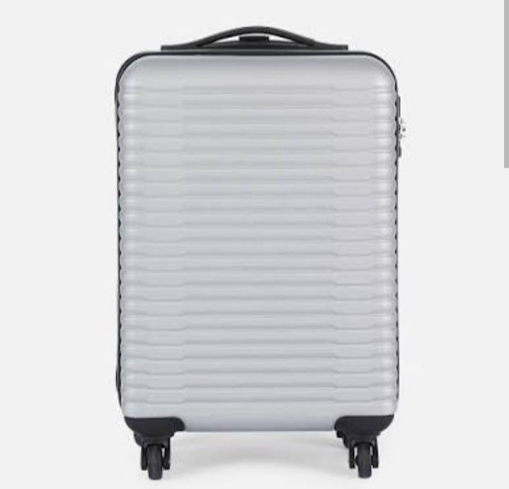 Mala de viagem em bom estado