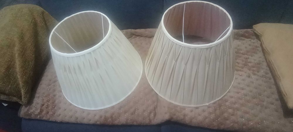 Abat jours em Seda novos de boa qualidade