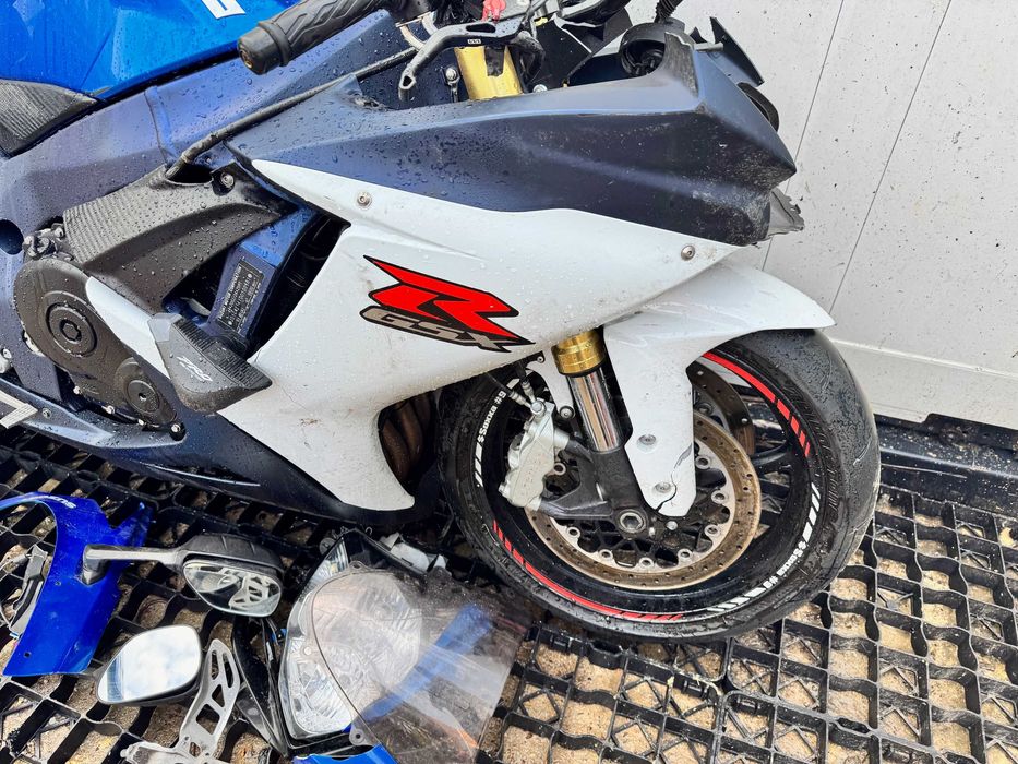SUZUKI GSXR 750 L2 2012  r6 cbr ninja