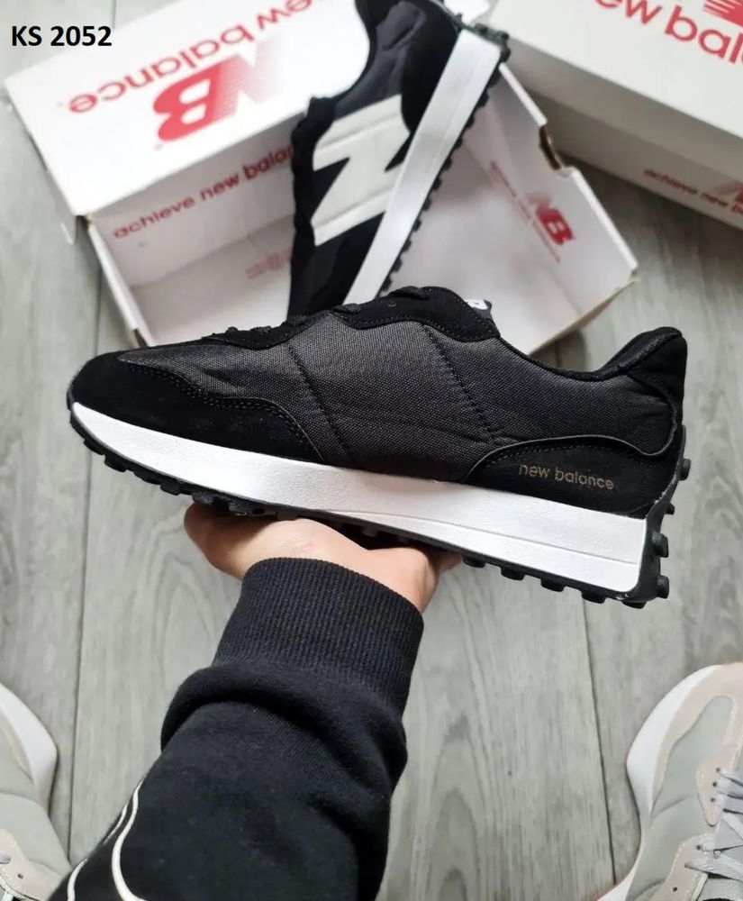 Кросівки чоловічі New Balance 327 Black White.