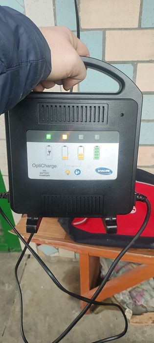 Зарядне до електро скутера