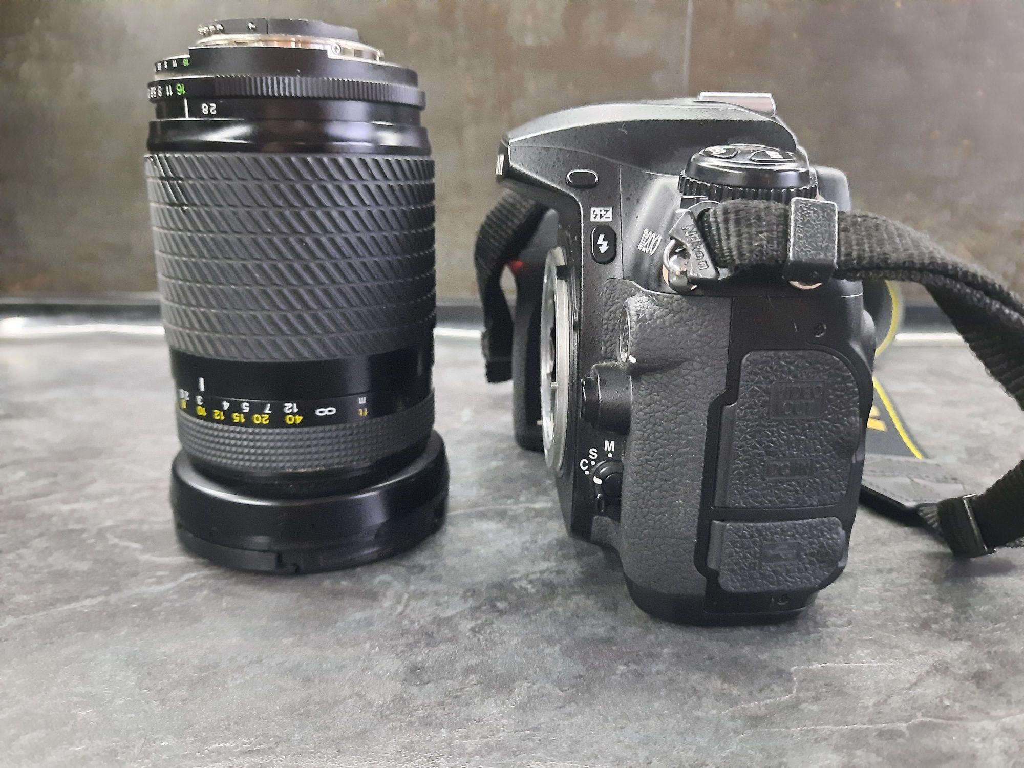 Nikon D200 +Tokina 28-210mm