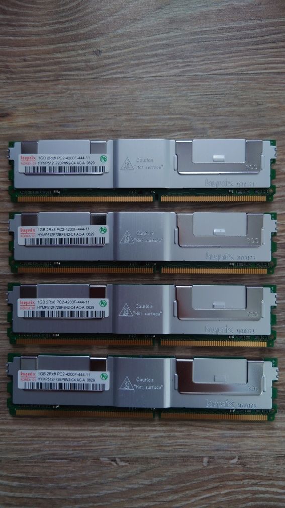 Pamięć RAM Hynix HYMP512F72BP8N2 1GB DDR2 533MHz PC2-4200 ECC