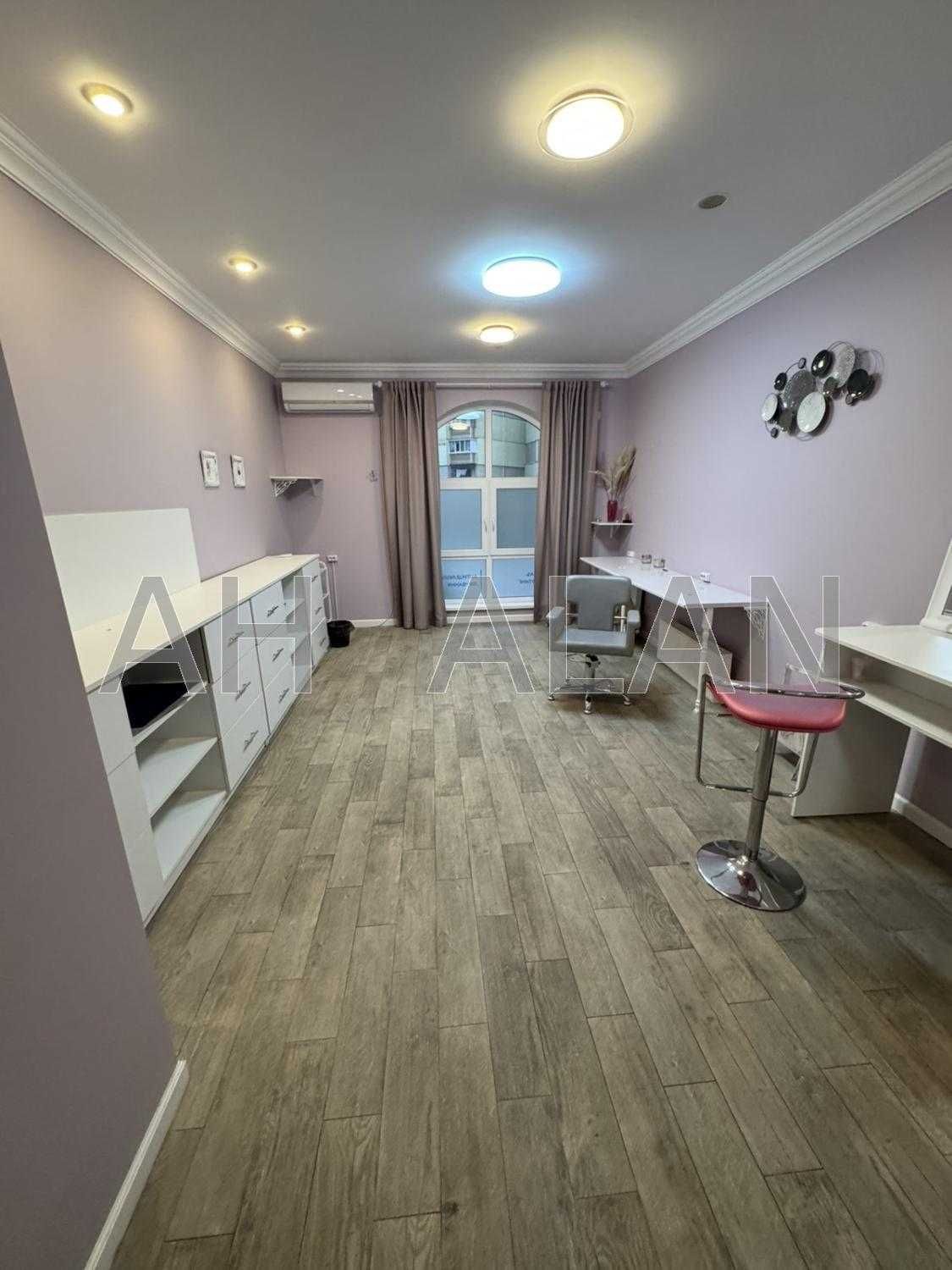 Продаж салона краси на вулиці Драгоманова 40з , Позняки