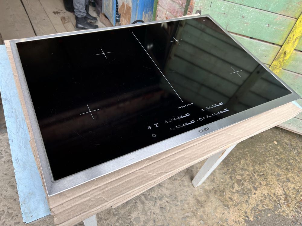 Індукційна варильна поверхня плита AEG Maxi Sense (Німеччина)