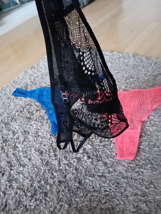 Nowe świetne figi damskie 42