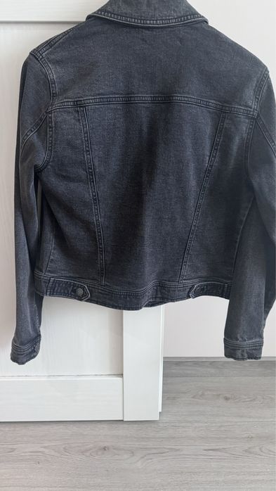 Джинсова куртка ( стан ідеальний)