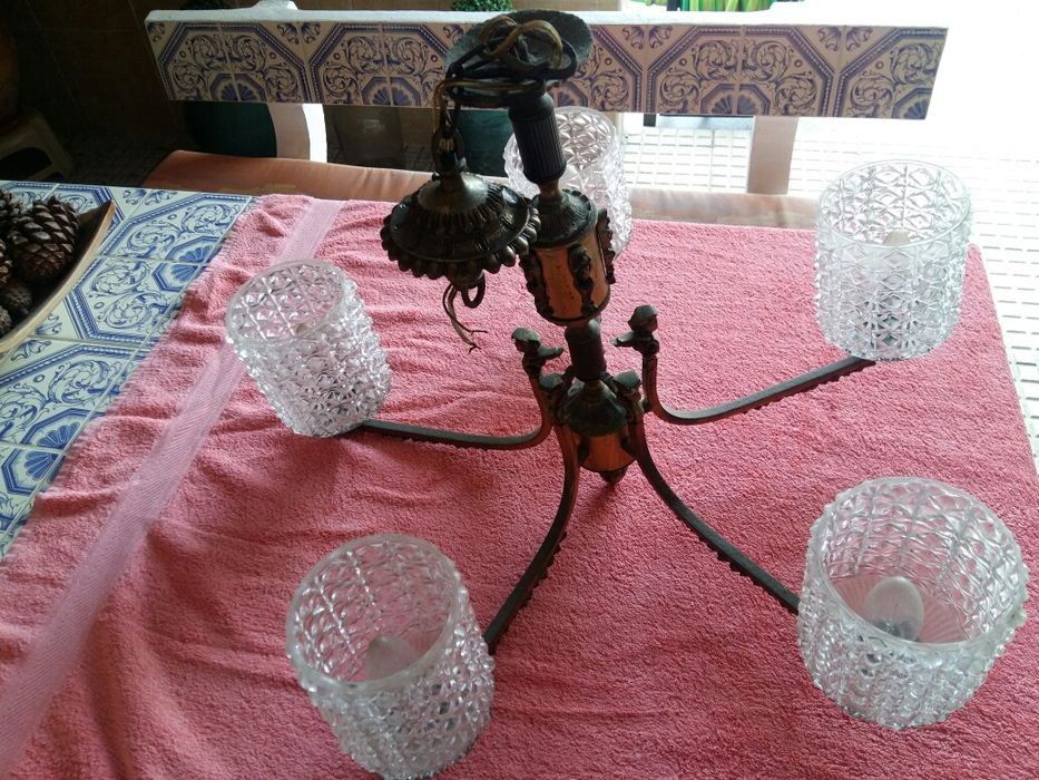 Candeeiro vintage em bom estado