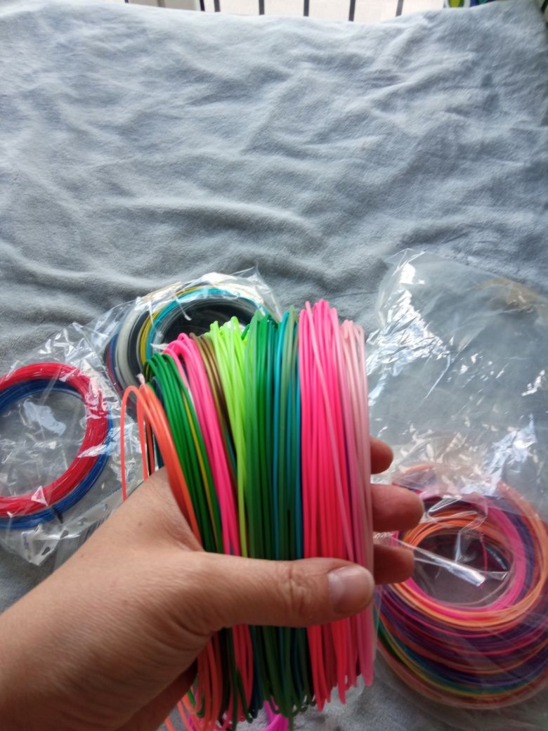 Sprzedam filament drukarka 3d - 100m filamentu