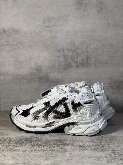 Balenciaga Runner Gradient White Black/size 42,43,44/Преміум якість