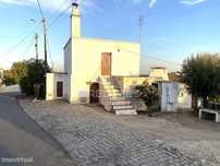 Terreno de 3300mts2 com Moradia T1