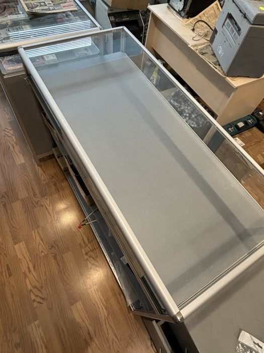 Тумба-вітрина стелаж торгова дзеркальна