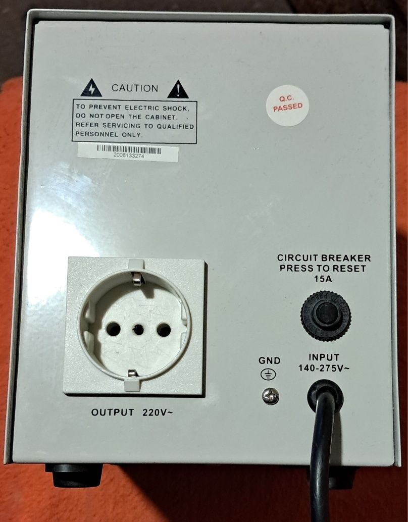 Стабилизатор напряжения Kebo SDR-2000VA