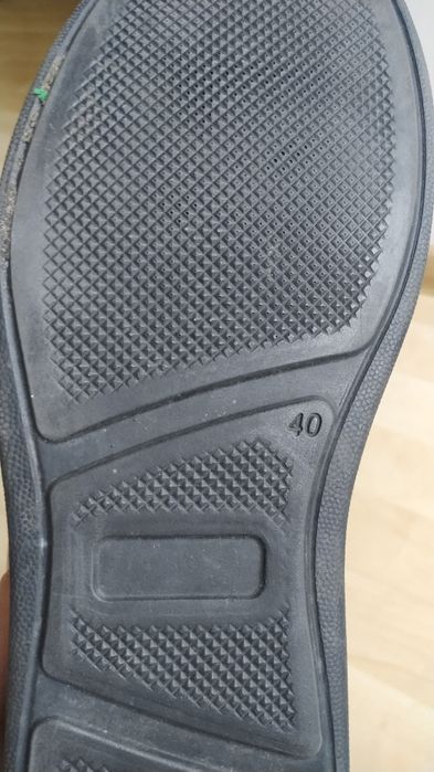 Взуття чоловіче шкіряне