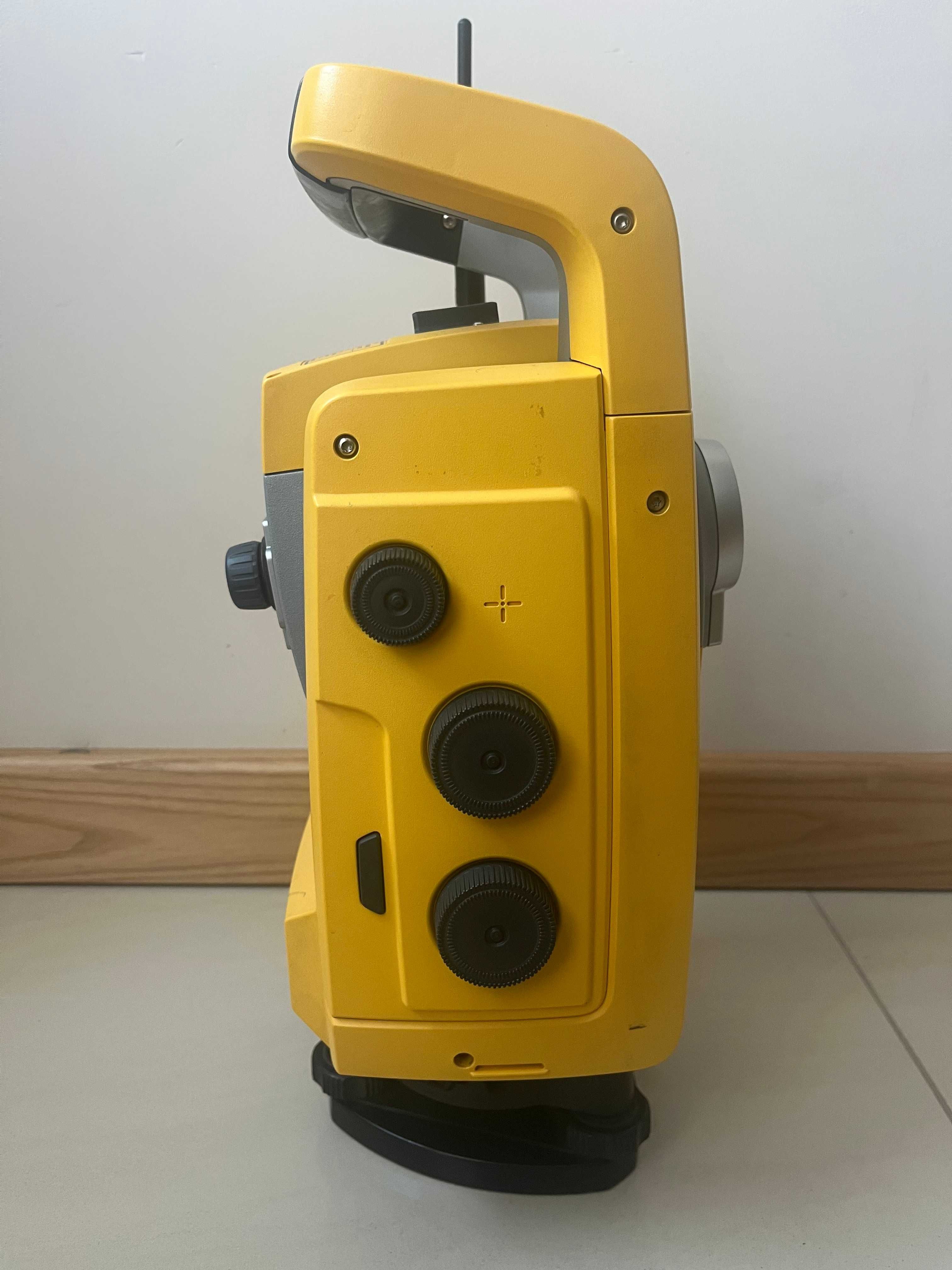 Tachimetr robotyczny Trimble S3 + kontroler TSC2 Access+ moduł drogowy