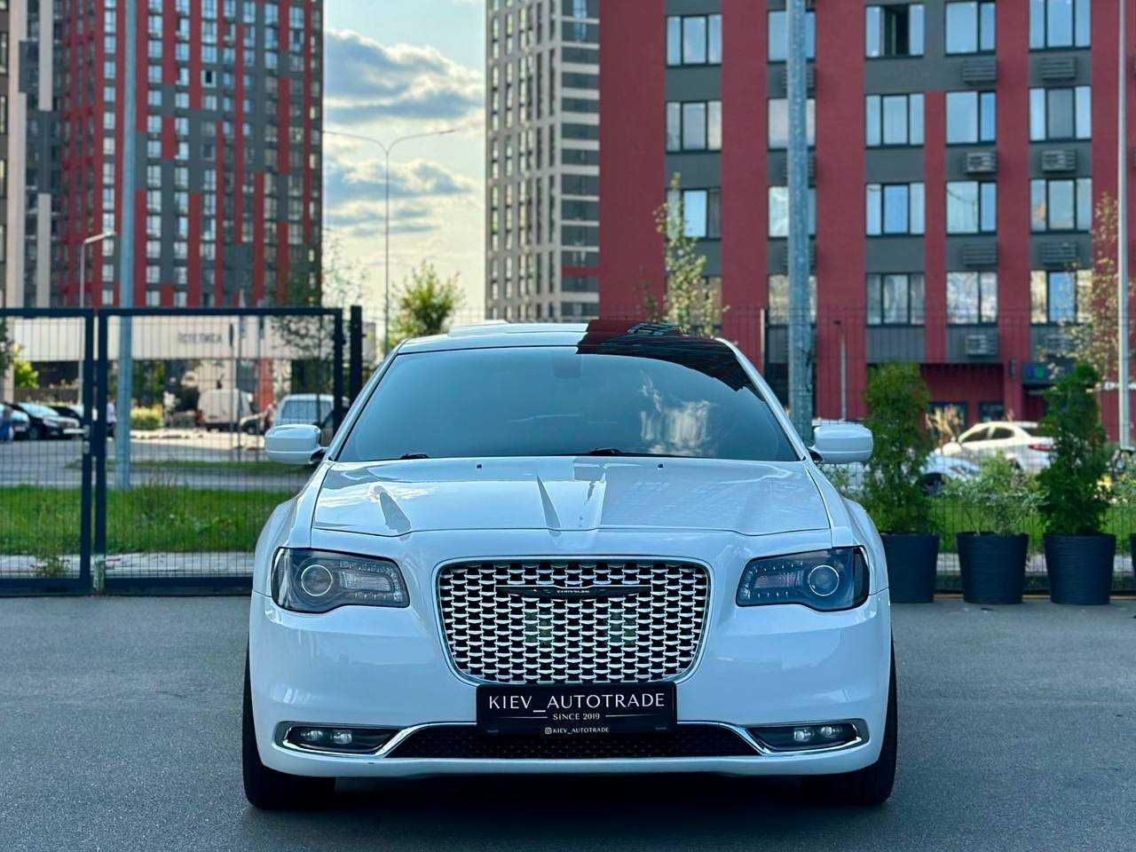 Продаж Chrysler c300S
