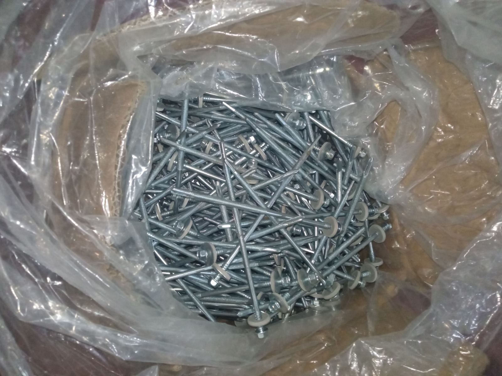 Продам саморізи для сендвіч панелей
