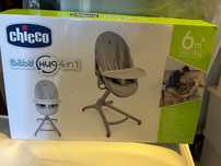 Kit cadeira de refeição da Baby hug da chicco