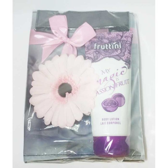 Cofre com mala e loção corporal Maracuja- fruttini