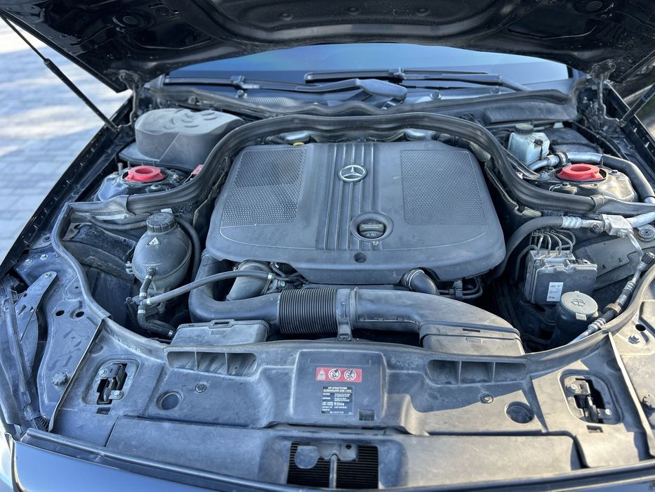 Mercedes-Benz CLS-Class целый не мотанный